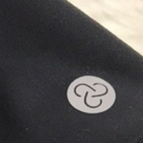 Zella Mamasana live in Maternity - Picture 3 of 9